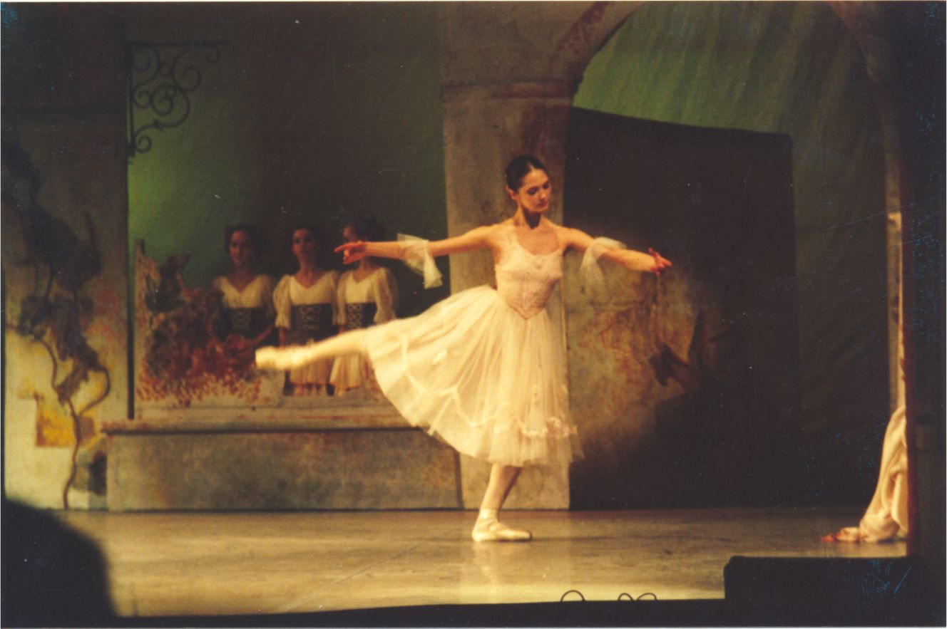 Elena_die Uhr_coppelia.jpg